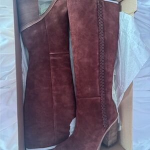 UGG Maeva whipstitch mahogany suede block heel boots size 7 NEW!!